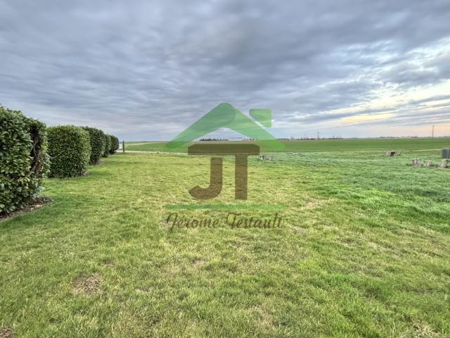 À Villemaury, terrain autorisant la construction à acheter 24500 €