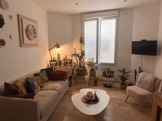 A VISITER ! T3 CENTRE VILLE SAINT RAPHAEL IDEAL INVESTISSEMENT