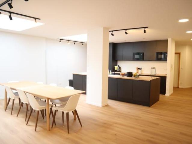 A VOIR ! Superbe nouvelle colocation dans le centre !