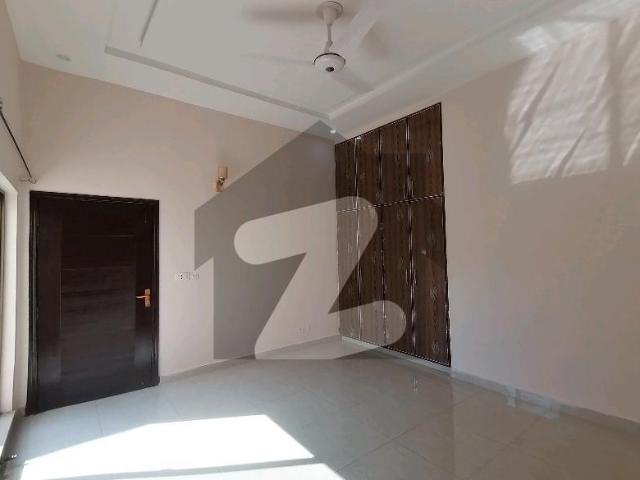 A Well Designed House Is Up For Sale In An Ideal Location In Multan Askari 3