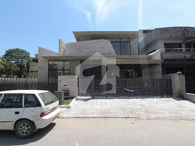 A Well Designed Prime Location House Is Up For sale In An Ideal Location In Islamabad