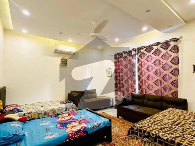 A Well Kept 1 Kanal Home with Mature Comfort DHA Phase 7