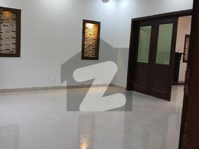 A well maintained 10 Marla house is available for rent in Sector C1, Bahria Enclave Sector C1