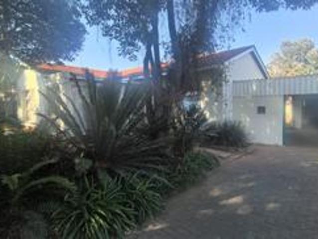 a well sized 3 bedroom family home w.