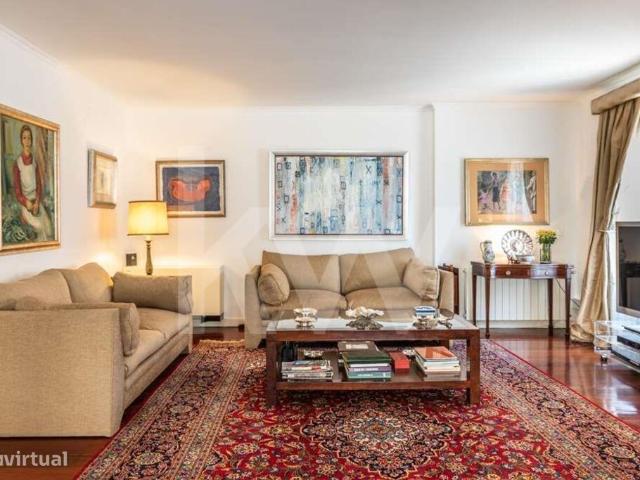 A Wonderful T6 apartament in Amoreiras in the center of the city