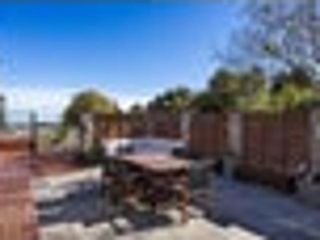 A World of Privacy, Views & Space in Waverley
