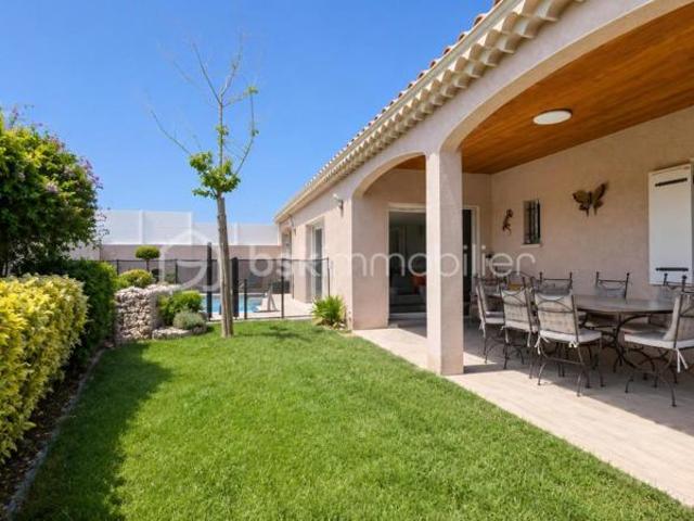 À 15 MIN DE MONTÉLIMAR – VILLA PLAIN PIED 157,47 m² AVEC 4 CHAMBRES, PISCINE ET GARAGE
