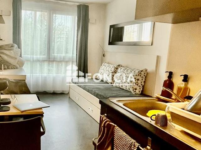 À 15 minutes de Bordeaux – Studio meublé 20 m² en résidence étudiante
