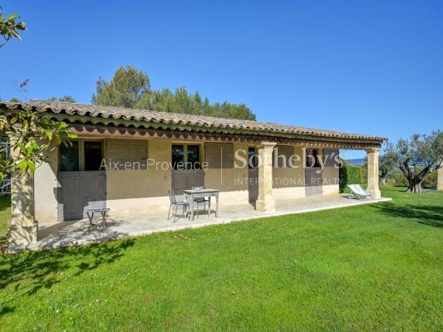 A 15' d'Aix en Provence en Provence élégante Bastide piscine et maison d'amis