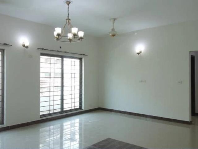 A 10 Marla Flat In Lahore Is On The Market For rent Lahore ASKARI ID 84371