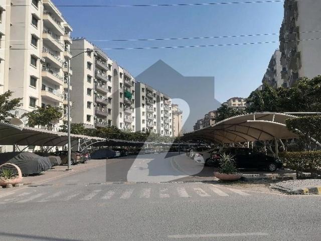 A 10 Marla Flat Is Up For Grabs In Askari 11