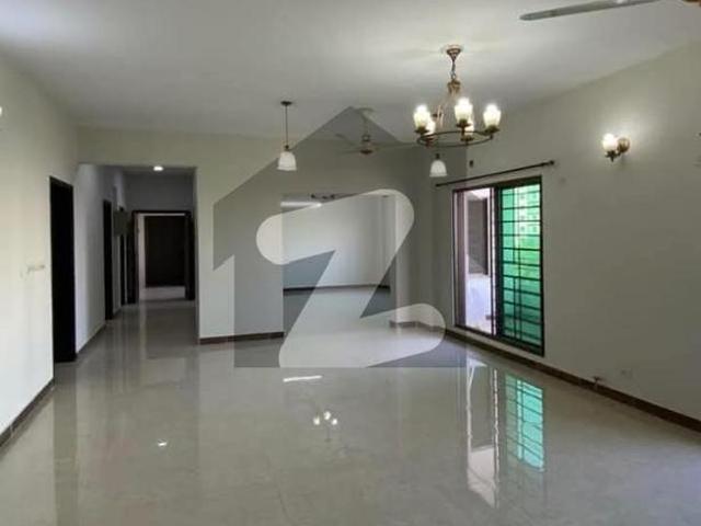 A 10 Marla Flat Is Up For Grabs In Askari 11 Sector B