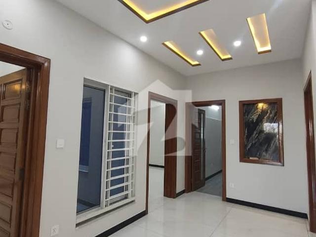 A 10 Marla House Located In Top City 1 Is Available For Sale