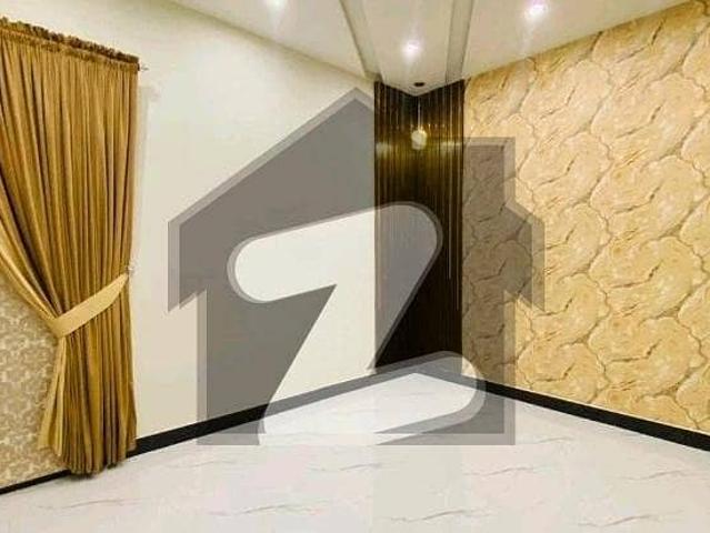 A 10 Marla Upper Portion In Lahore Is On The Market For rent