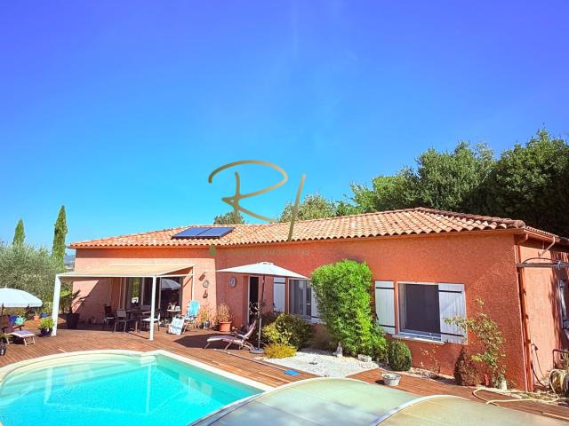 À 10 min de Barjac, villa avec vue imprenable