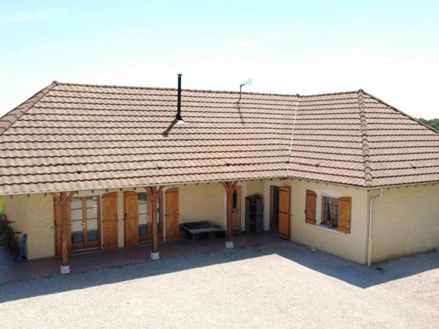 À 10 min de Louhans, découvrez cette maison familiale de cha
