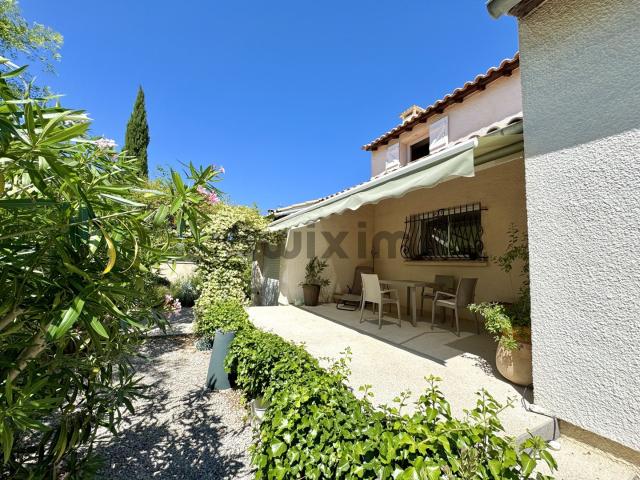 A 10 minutes à pied du centre d'Uzès, élégante maison de 132 m2, dans un quartier résidentiel calme