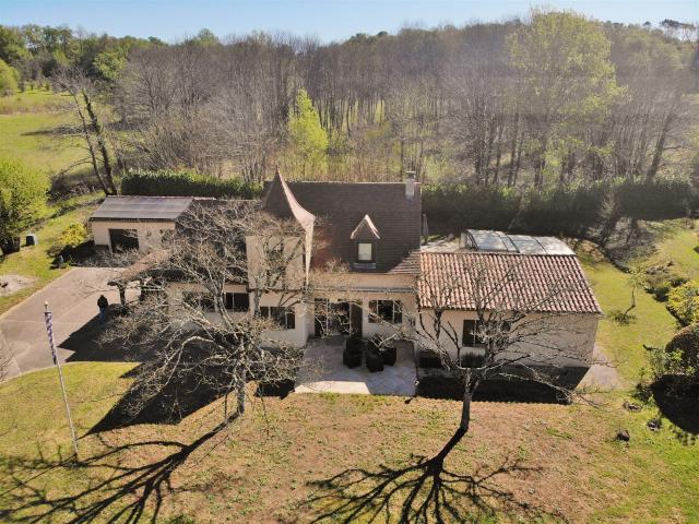 A 10 minutes de Sarlat, Jolie maison contemporaine avec pis. 169m² Sarlat la Canéda