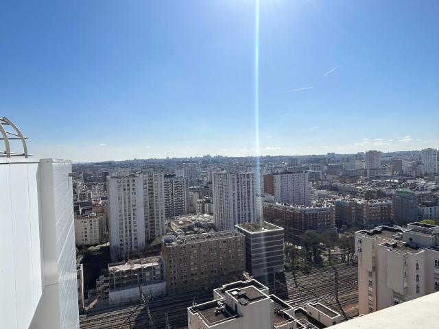 A 10 mn de la Gare Montparnasse Tour Georges Pitard