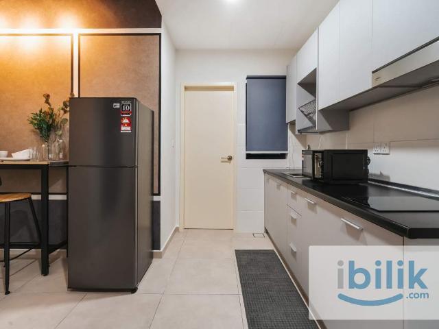 A 10 11 ROOM 4