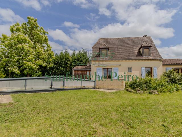 À 11 km de Sarlat Vallée de la Dordogne 93m² La Roque Gageac