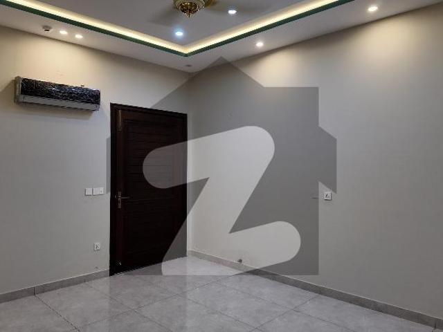 A 1 Kanal House In Lahore Is On The Market For Sale On Prime Location DHA Phase 8