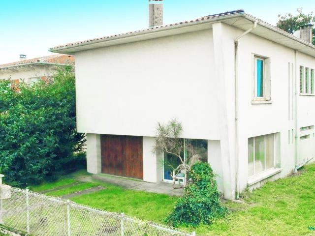 A 200 m du port de Gujan ! 150m² Gujan Mestras