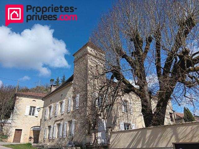 À 20 minutes au nord de Cahors, maison avec gites et piscine
