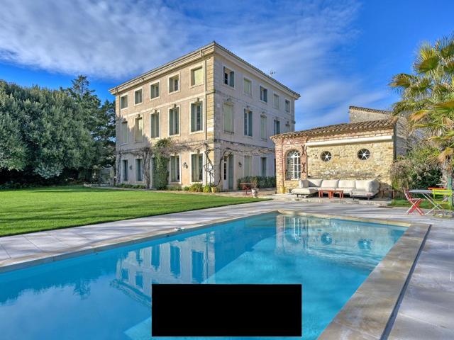 A 20 minutes d'Uzès, í l'abri des regards, dans un écrin vég. 500m² Brignon