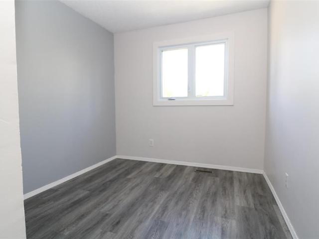 A 35 Apple Lane 3 Bedroom Home for Rent at 35 Apple Lane, Winnipeg, MB R2Y 2G9 Heritage Park