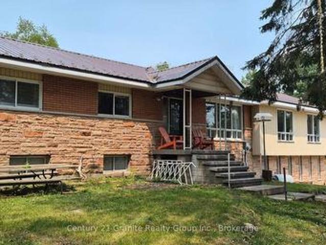 A 3985 Loop Road, Dysart Et Al Harcourt, ON, K0L 1X0 house for lease | Listing ID X13633 | Royal LePage