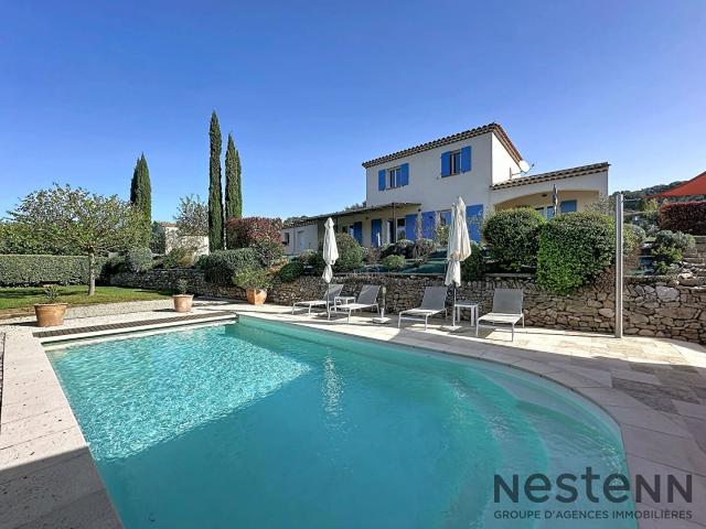 À 30 min d'Aix en Provence Bastide contemporaine avec pisc. 129m² Pourrières