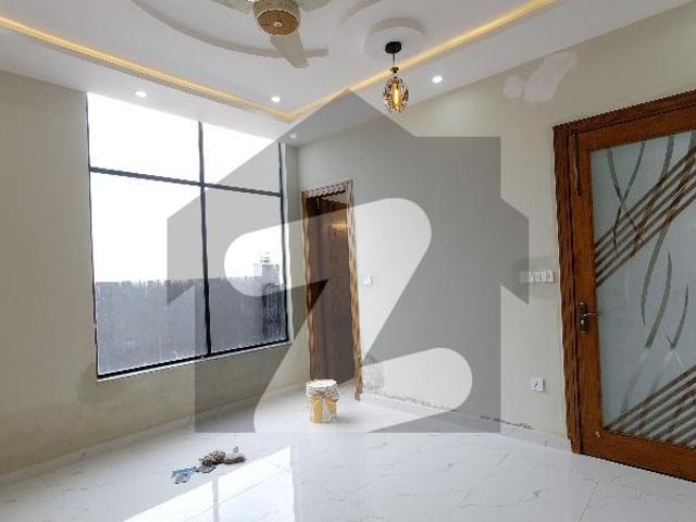 A 3200 Square Feet House Located In G 9/1 Is Available For sale G 9/1
