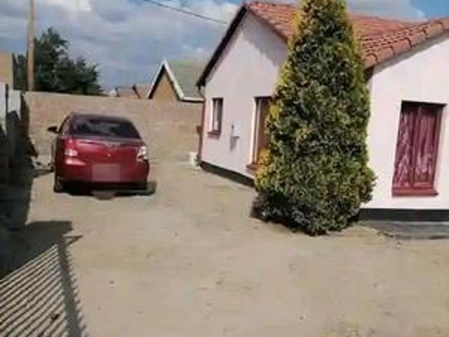 a 3 bedroom house in kaalfontein