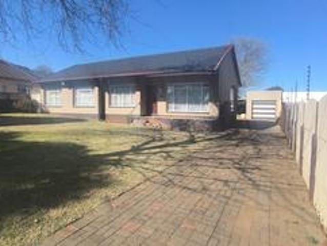 a 3 bedroom mindalore home with open.