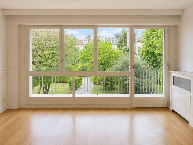 À 3 min du RER A: 81 m² au calme, 2 balcons sans vis à vis
