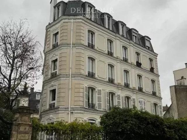 A 3min à pied du Métro St Mandé Au pied du bois de Vincennes