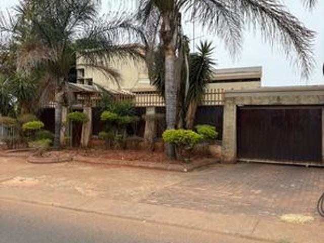a 5 bedroom house on the market in ladium