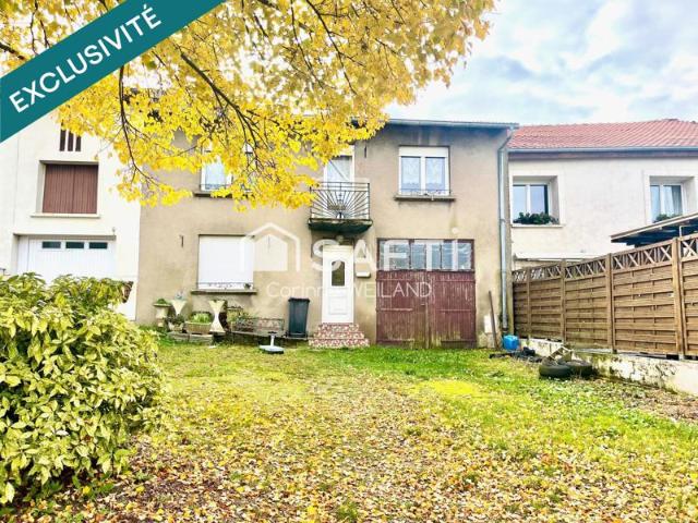 A 5 mn de Boulay, maison de village d'env. 129 m2 à rénover, avec grange attenante et combles aménageables