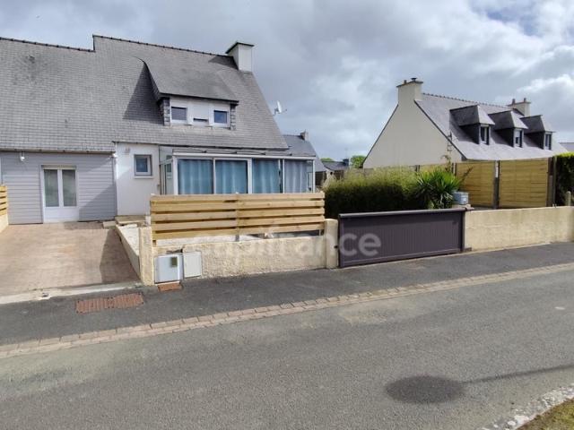 À 5 min de la mer – Maison 4 chambres avec véranda et jardin. 120m² Louannec