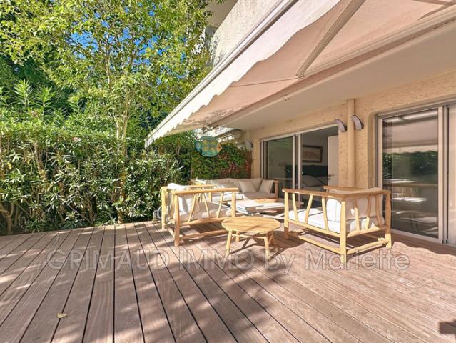 À 5 min de la place des Lices ? Appartement avec jardin T4