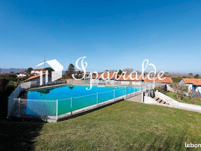 À 5 minutes à pied de la Plage d´Hendaye 64 – Grand T2 entièrement rénové, prêt à vivre