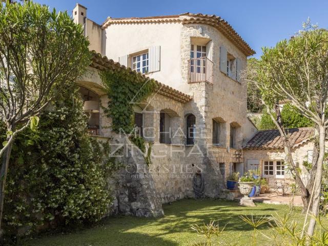A 5 minutes de Mougins Charmant mas provençal 290m² Mouans Sartoux