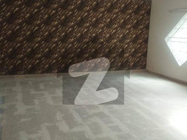 A 7.5 Marla House Available for Sale