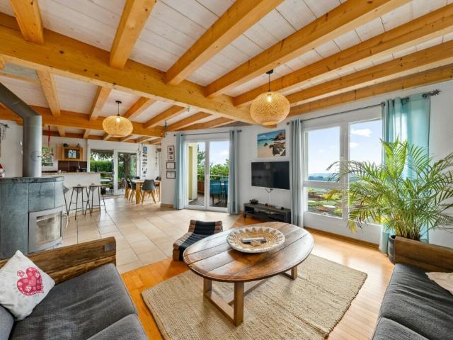 A 7 minutes de Grandson, magnifique villa d'architecte de 7.5 pièces