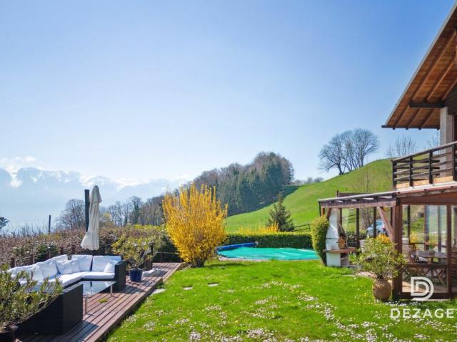 À 9 min de Vevey: Propriété rare avec vue panoramique, jardin clos et piscine
