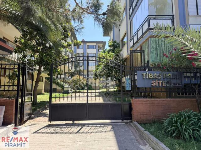 Acıbadem Caddesi Tibaş Park Sitesi 4+1 Dubleks