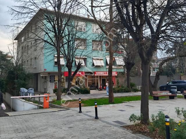 Acıbadem Caddesinde 3 Oda 1 Salon Manzaralı Daire