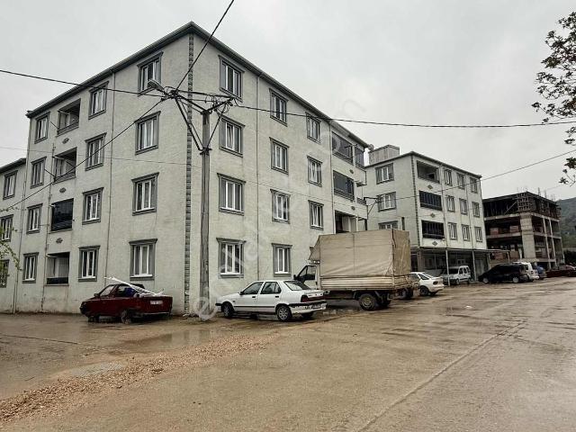 Acıl İnegöl Cerrah'ta Satılık 2 + 1 Daıre