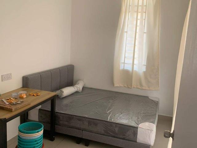 Ac Middle Room at Cascadia Lake Vista, Puchong, Puchong south, near cyberjaya